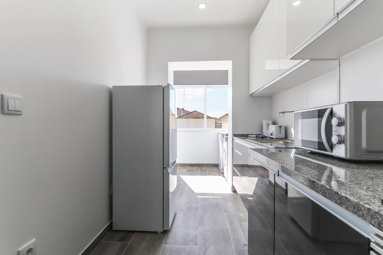 Vita Portucale ! Almada Balcony מראה חיצוני תמונה